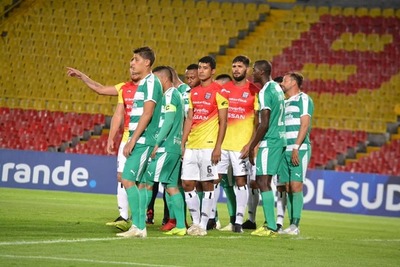 Santaní con un pie fuera de la Copa - ADN Paraguayo