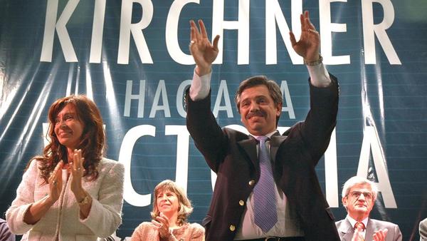 Cristina Fernández inicia su campaña electoral para votaciones de octubre - ADN Paraguayo