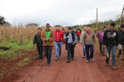 COMUNIDAD 13 DE MAYO, DE TOMÁS ROMERO PEREIRA, CAMINO A LA REGULARIZACIÓN DE LA TENENCIA DE TIERRAS.