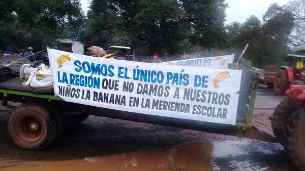 Urgente!!!: Bananeros de nuevo cierran la ruta 7