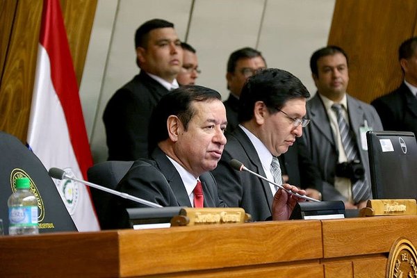 Defensa de Cuevas: “El aumento de su patrimonio tiene base legal” » Ñanduti