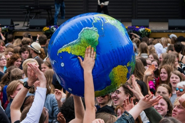 Manifestaciones en toda Europa para exigir políticas contra el cambio climático - ADN Paraguayo