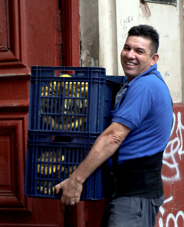 Gobierno reglamenta ley que permitirá avanzar en inclusión de banana en la alimentación escolar | .::Agencia IP::.