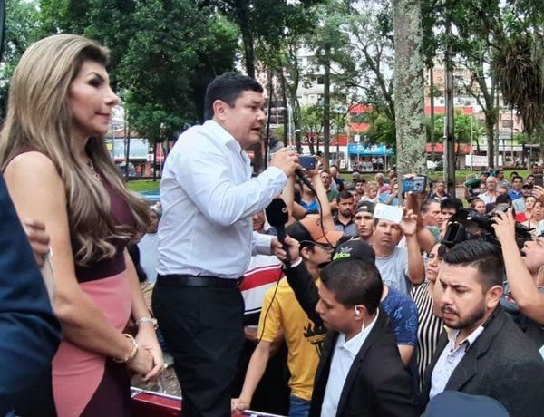 Perla cobró millones y se fue - Nacionales - ABC Color