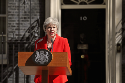 Theresa May dimite y dejará Downing Street el 7 de junio
