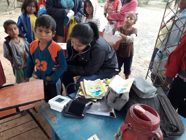 Asistencia sanitaria permanente a población chaqueña damnificada