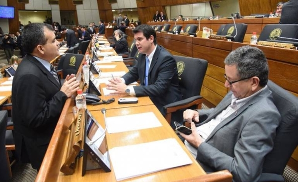 HOY / Diputado Investigador de Lava Jato admite ignorancia total del caso: 'No tengo una sospecha'