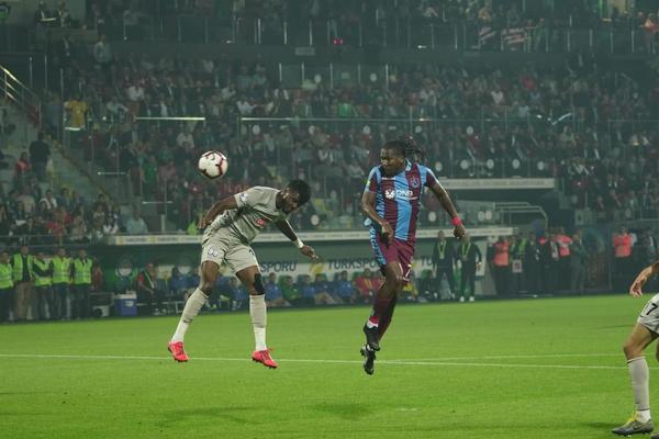 Hugo Rodallega se despide del fútbol turco con gol