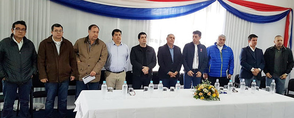 Autoridades presentan proyecto de financiación para defensa costera en Pilar | .::Agencia IP::.