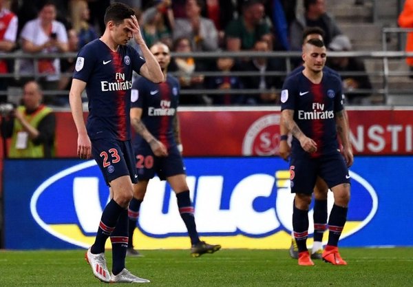 El PSG se despidió con derrota - Deportes - ABC Color