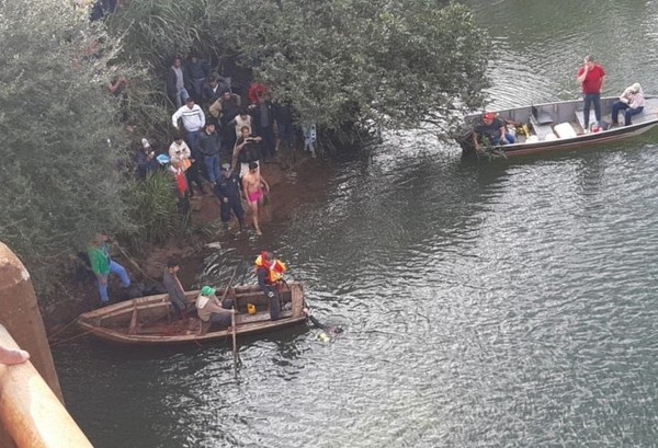 Intentaron cruzarse, en un tramo en que solo puede pasar uno - Radio 1000 AM