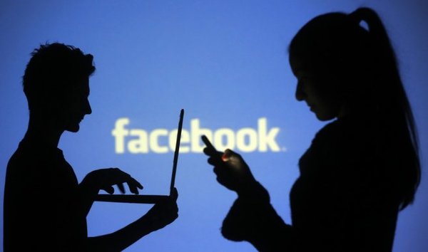 Facebook restringe trasmisiones en vivo