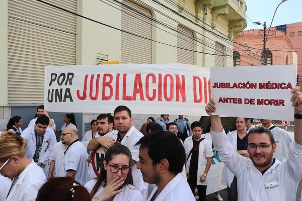 Abdo asegura que jubilación de médicos es inconstitucional