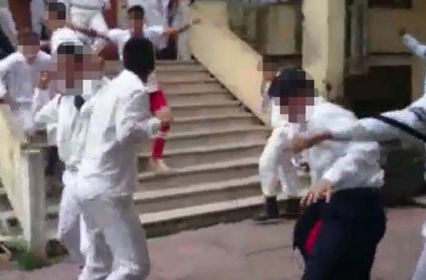 CNC: los docentes se revelan ante inconducta de alumnos - Edicion Impresa - ABC Color