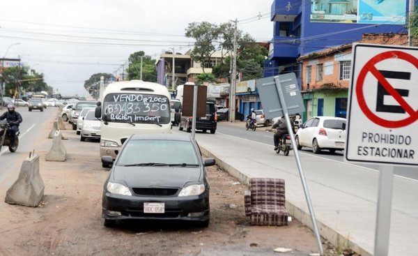 Zona metrobús, “playa de autos” y estacionamiento - Edicion Impresa - ABC Color
