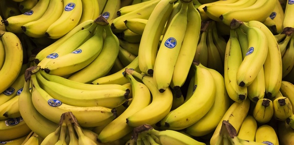 Reglamentan ley para inclusión de banana en la alimentación escolar - ADN Paraguayo
