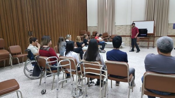 Comida y caminata simbólica por la lucha contra la Esclerosis Múltiple » Ñanduti