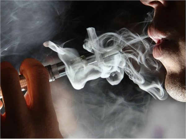 Vapeadores, la moda que te lleva a otras drogas