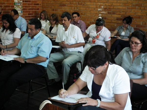 Llaman a más de 11.400 docentes para concurso