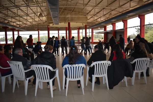 En Loma Plata se capacitan en la Estrategia “Familia Saludable”