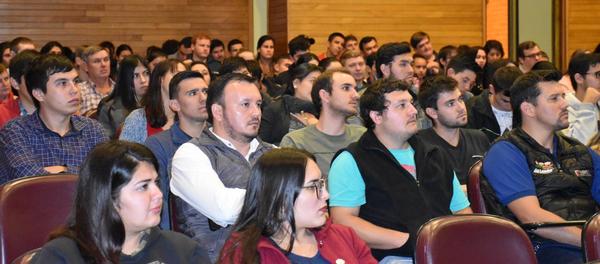 Yacyretá capacita a jóvenes en implementación de granjas agro acuícolas | .::Agencia IP::.
