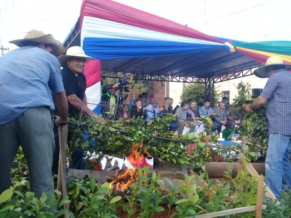 Agricultores celebran su día en Coronel Bogado - Nacionales - ABC Color