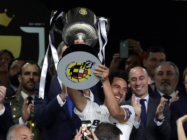 Valencia toca de nuevo la gloria como broche de oro a su centenario