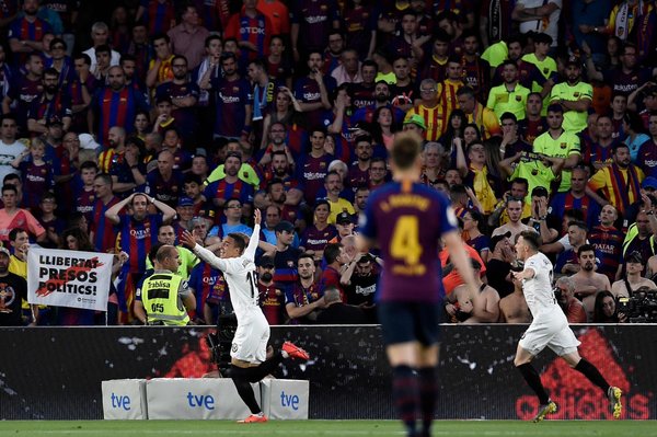 Valencia acaricia el cielo y conquista la Copa del Rey