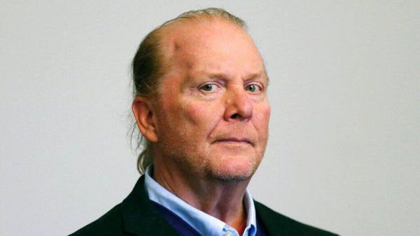 El chef Mario Batali es inculpado en EEUU por agresión sexual