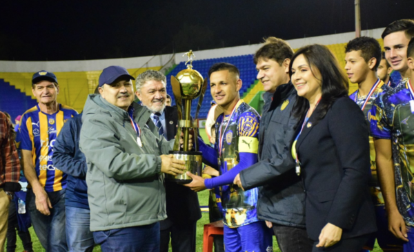 HOY / Conquista título que no reditúa premio alguno