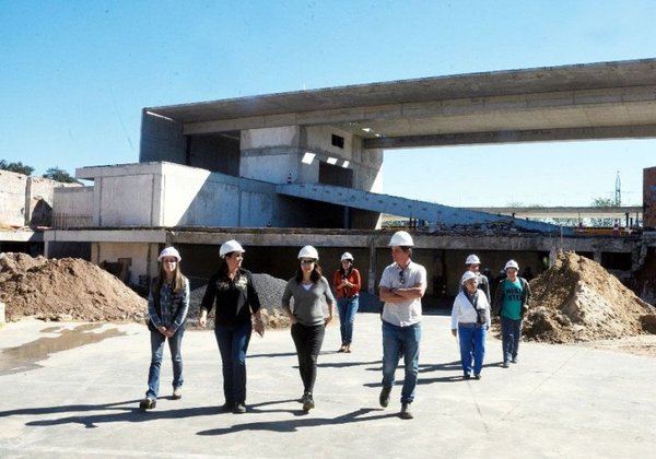 La obra del memorial Ycuá, con 82% de avance - Edicion Impresa - ABC Color