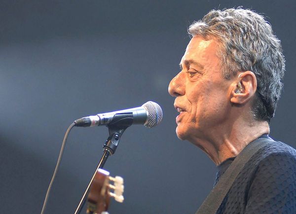 Chico Buarque gana el Camôes de Literatura