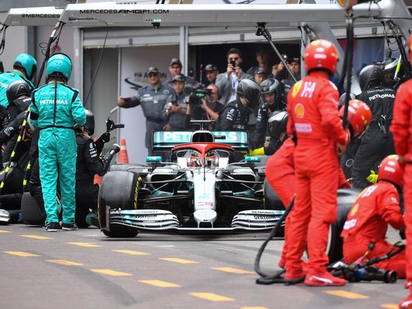 Hamilton gana el Gran Premio de Mónaco desde la 'pole'