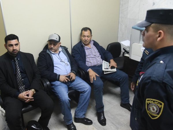 Juez dispone prisión preventiva para jefes policiales