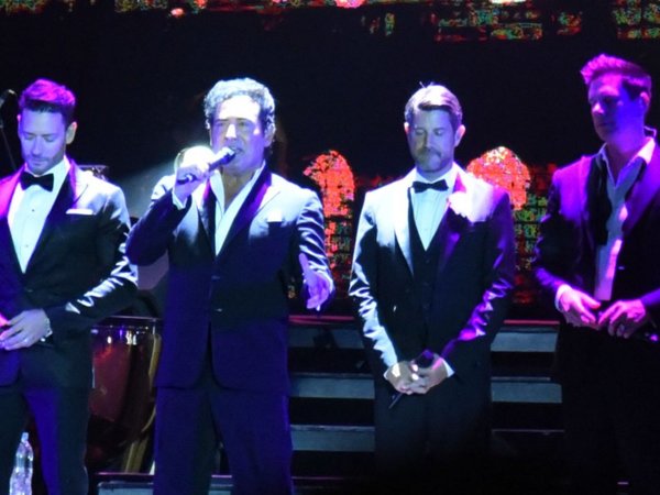 Il Divo cautivó al público con su gracia y gran talento
