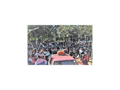 La ciudadanía se movilizó contra  planilleros en CDE