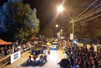 Muere niña atropellada en competición automovilística