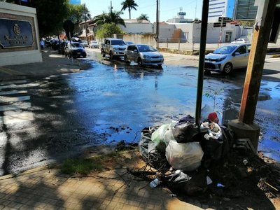 Aguas servidas en Villamorra - Cronicas Ciudadanas - ABC Color
