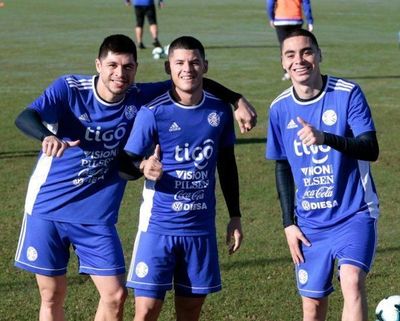 La Albirroja se movilizó en Ypane de caras al próximo amistoso - Digital Misiones
