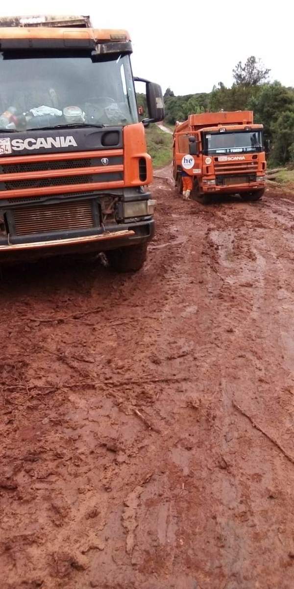 Directora de Servicios Municipales se hace eco de pésimo estado de camino al vertedero