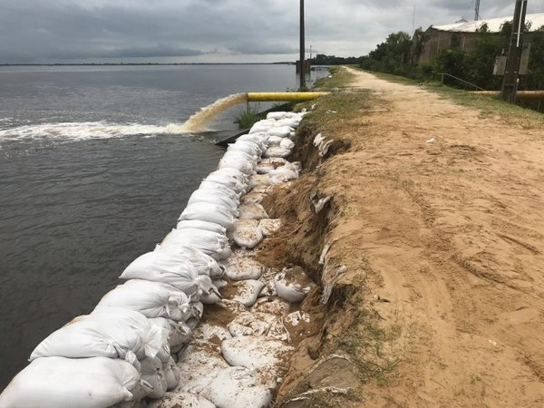 Concejal busca dar tranquilidad sobre muro de contención de Pilar