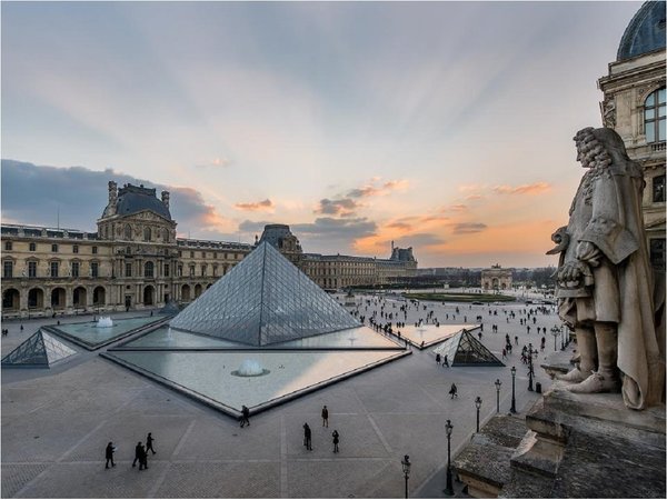 Museo del Louvre, cerrado por falta de personal y agentes de seguridad