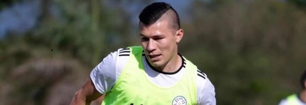 Samudio se sumó al plantel albirrojo - ADN Paraguayo