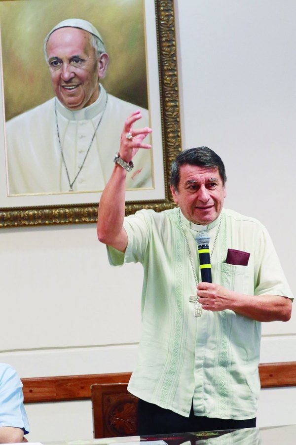 Monseñor instó a que fieles busquen la paz