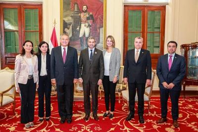 Presidente recibe a expertos en seguridad ciudadana del BID