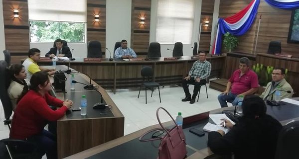 Representantes de MOPC se reúnen con afectados por el segundo puente