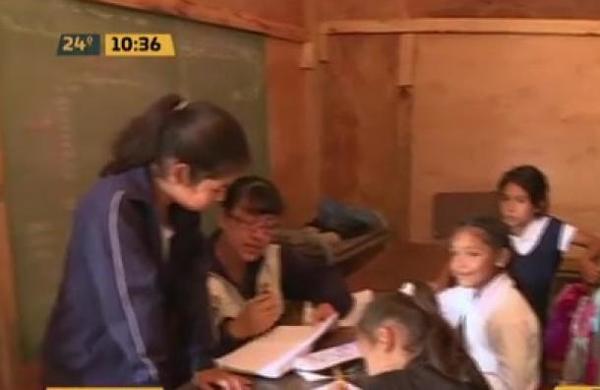 Instalan escuela provisoria en Puerta Elsa - C9N