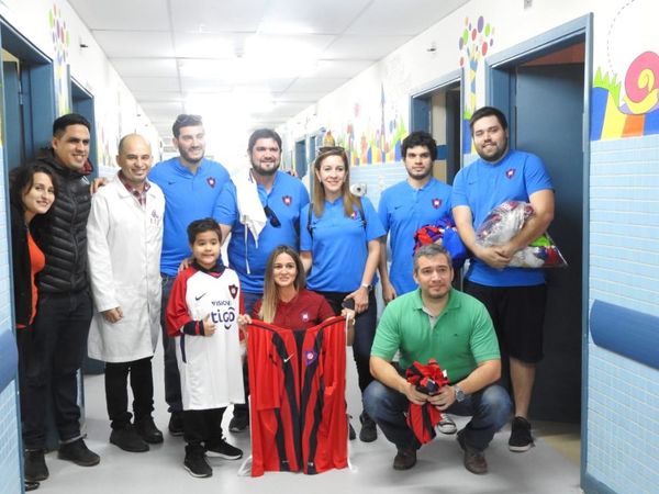 Las camisetas 'batitas' para niños con cáncer