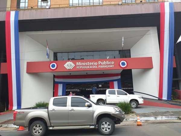 Requieren prisión de imputado por tenencia y comercialización de droga - ADN Paraguayo