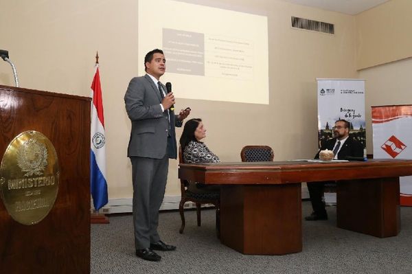 Más de 100 profesionales de la educación se postulan para Beca